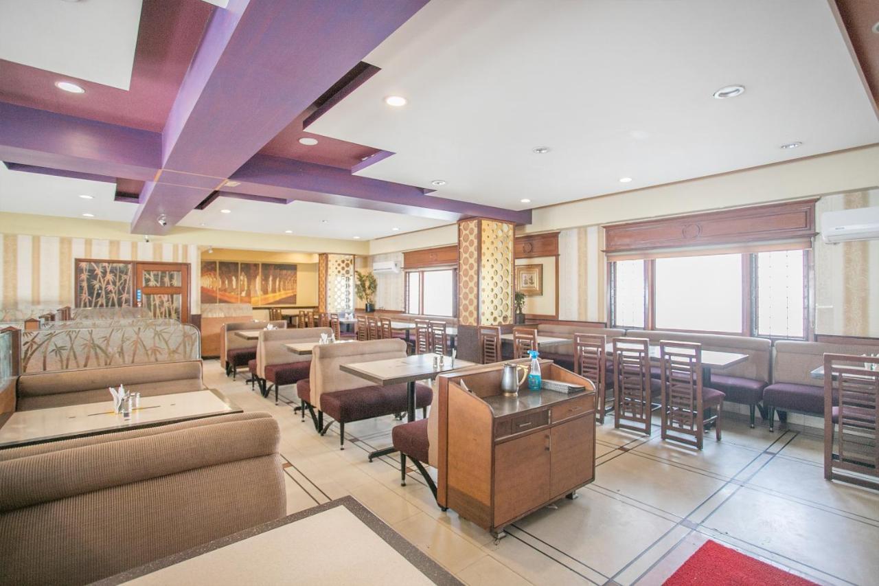 Oyo 579 Hotel Aab Bengaluru Zewnętrze zdjęcie