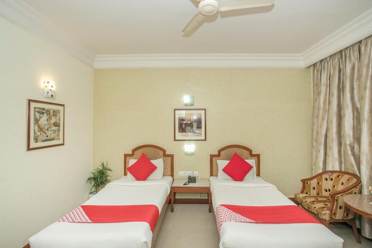 Oyo 579 Hotel Aab Bengaluru Zewnętrze zdjęcie