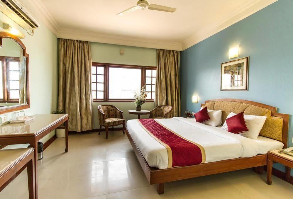 Oyo 579 Hotel Aab Bengaluru Zewnętrze zdjęcie